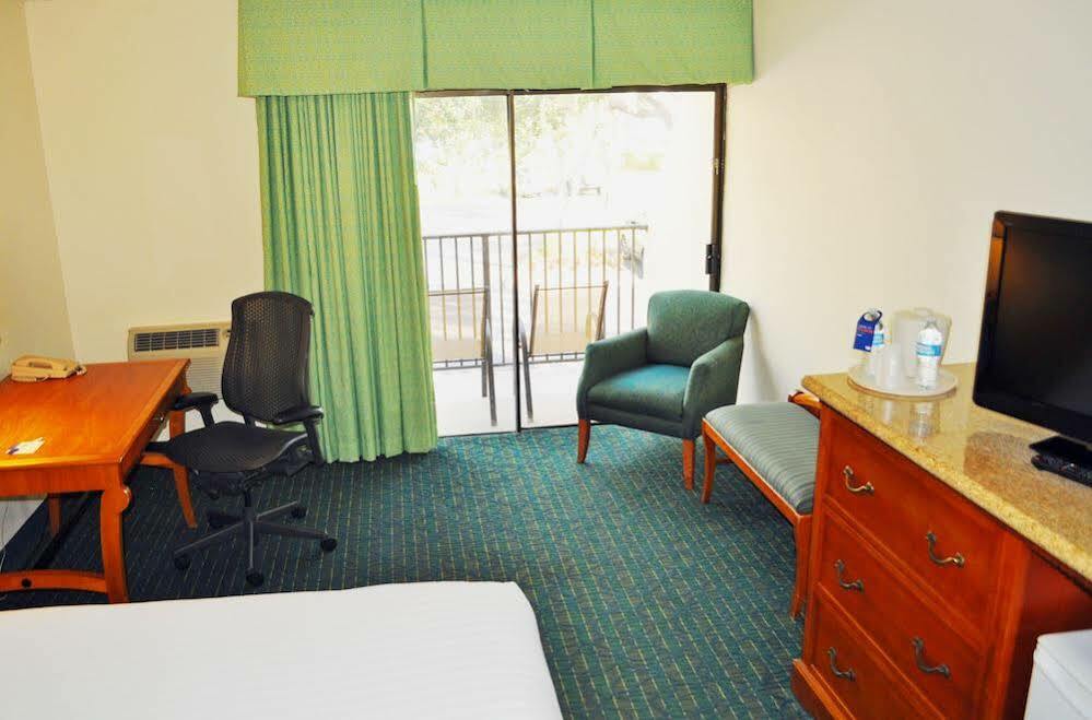 Holiday Inn Express Boca Raton - West By Ihg Exteriér fotografie